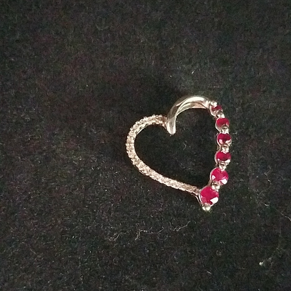 Diamonds and rubies heart 10k